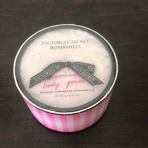 Victoria’s Secret bombshell body powder